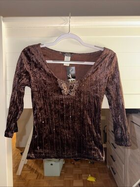 Y2K Women's Brown Velvet V-Neck Top with Embellished Sequin Butterfly